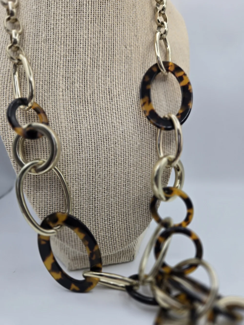 Chico's Long Tortoiseshell Gold Chain-Link Necklace Gold Tassels Bold Statement